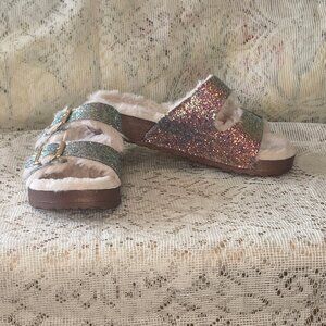 SALE: H2K glitter/sparkle fleece lined slip-ons in size 7. Two buckle straps.